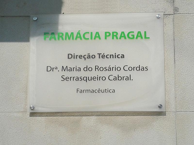 Placa de acrílico Farmácia Pragal 