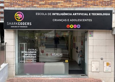Sharkcoders Escola Inteligencia Artificial Reclamo Luminoso